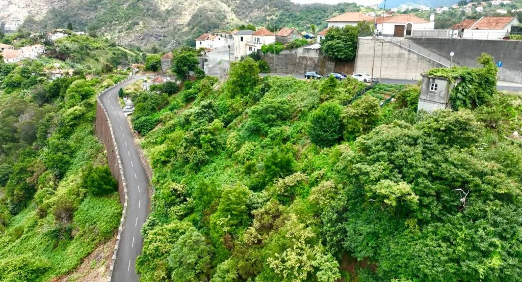 Building land with approved project for one house in Faial, Santana, Madeira (photo 7)
